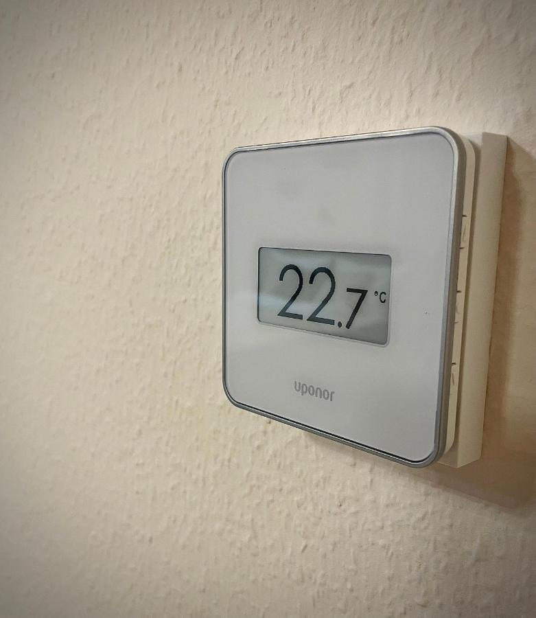 Apartment Im Gehobenen Stadtviertel - Perfekt Fuer Selbstversorger Aalen Bagian luar foto